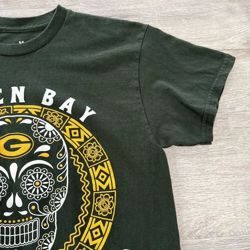 Green Bay Packers Shirt NFL Junk Food Skull Logo Men's Green Medium